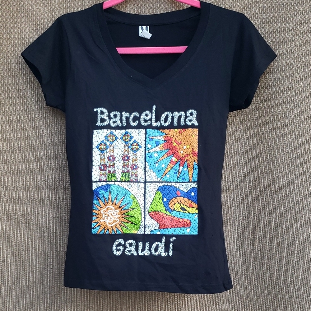 Barcelona Gaudi Graphic Women's Black Tee